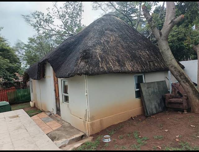 1 BEDROOM PROPERTY TO RENT IN WILGEHEUWEL